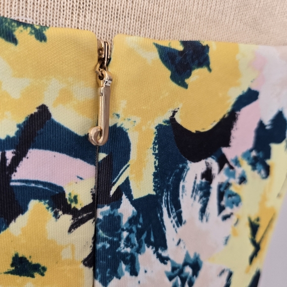 JUICY COUTURE Floral Yellow/ Blue/black Dress with Studded Gem Collar. Size S - Picture 7 of 16